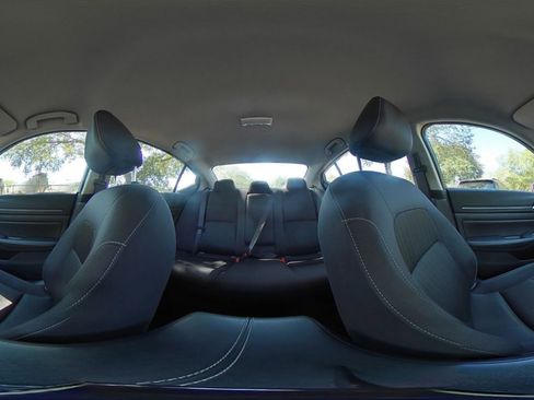 Used 2025 Nissan Altima 2.5 SV image 43