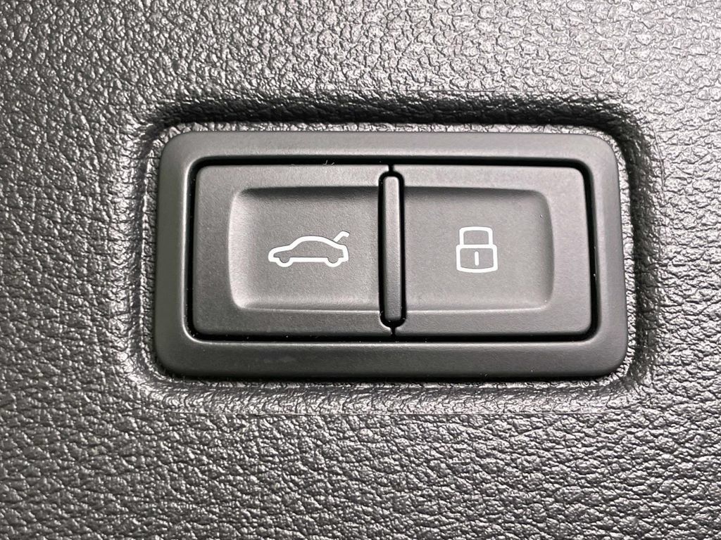 Certified 2023 Audi Q7 2.0T Premium AWD/4WD image 22