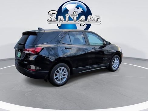 Certified 2024 Chevrolet Equinox LS w/ LS Convenience Package image 9