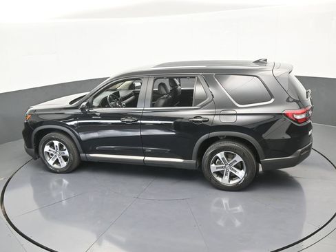 Used 2025 Honda Pilot EX-L image 50