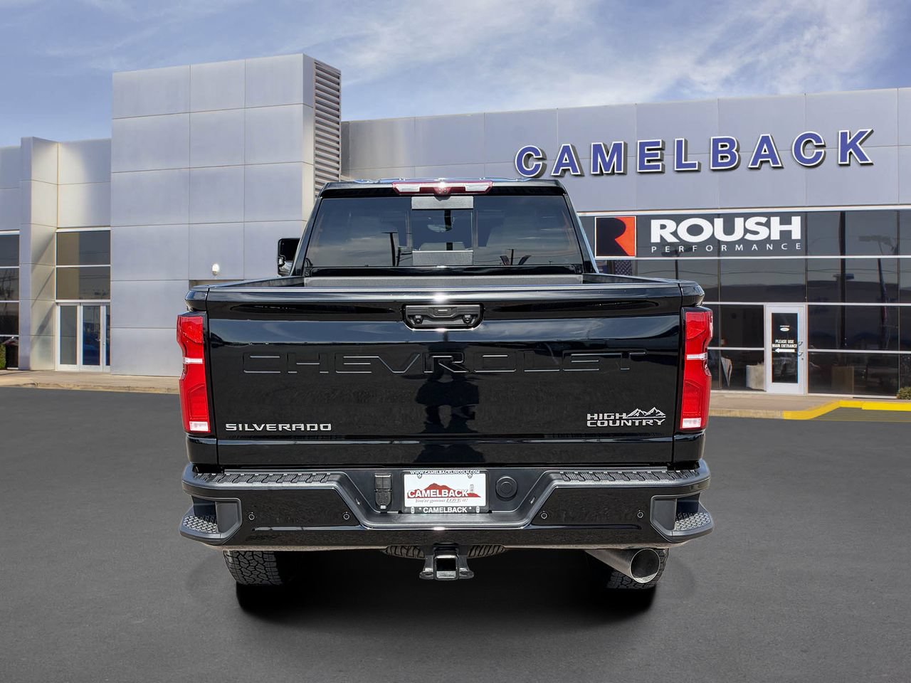 Used 2026 Chevrolet Silverado 2500 High Country w/ High Country Premium Package AWD/4WD image 5