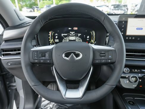 Certified 2026 INFINITI QX60 Luxe w/ Cargo Package image 9