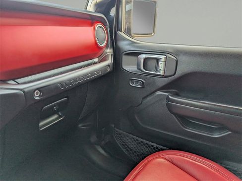 Used 2020 Jeep Wrangler Unlimited Rubicon w/ Cold Weather Group image 27