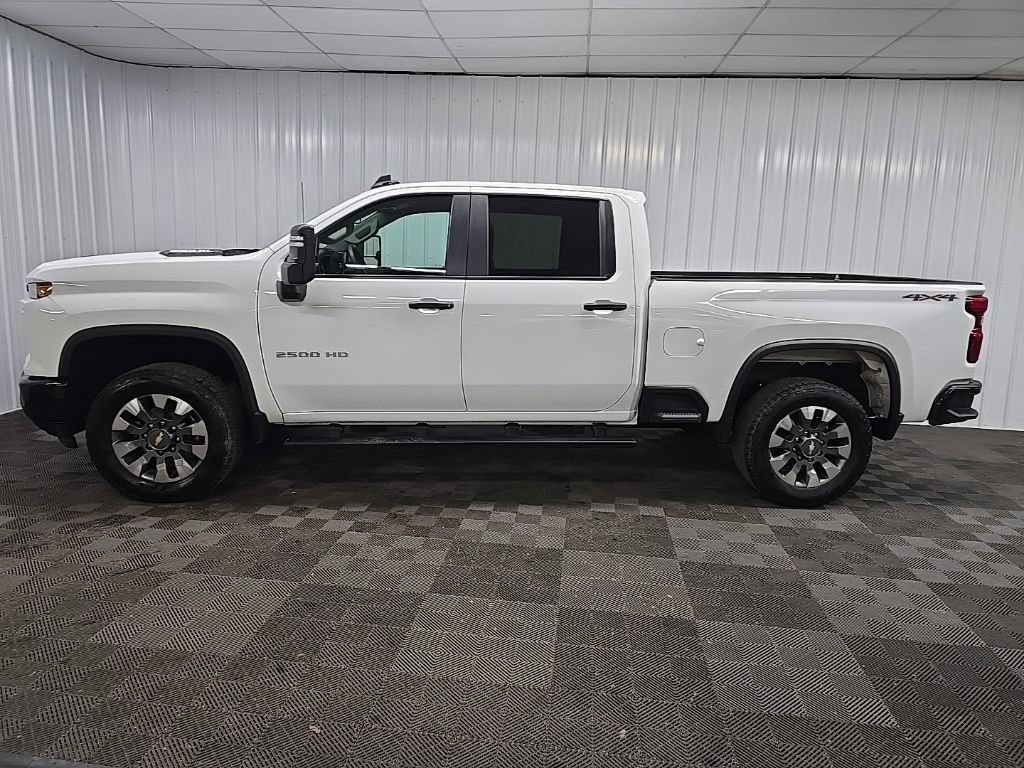 Used 2024 Chevrolet Silverado 2500 Custom w/ Custom Value Package AWD/4WD image 5