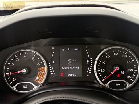 Used 2023 Jeep Renegade Latitude AWD/4WD image 15