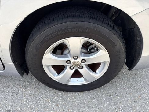 Used 2017 Toyota Sienna L FWD image 21