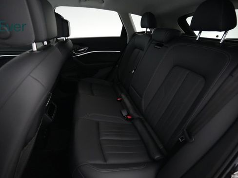 Used 2024 Audi Q8 e-tron Premium Plus AWD/4WD image 22