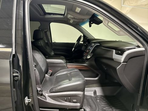 Used 2016 GMC Yukon SLT w/ HD Trailering Package AWD/4WD image 23