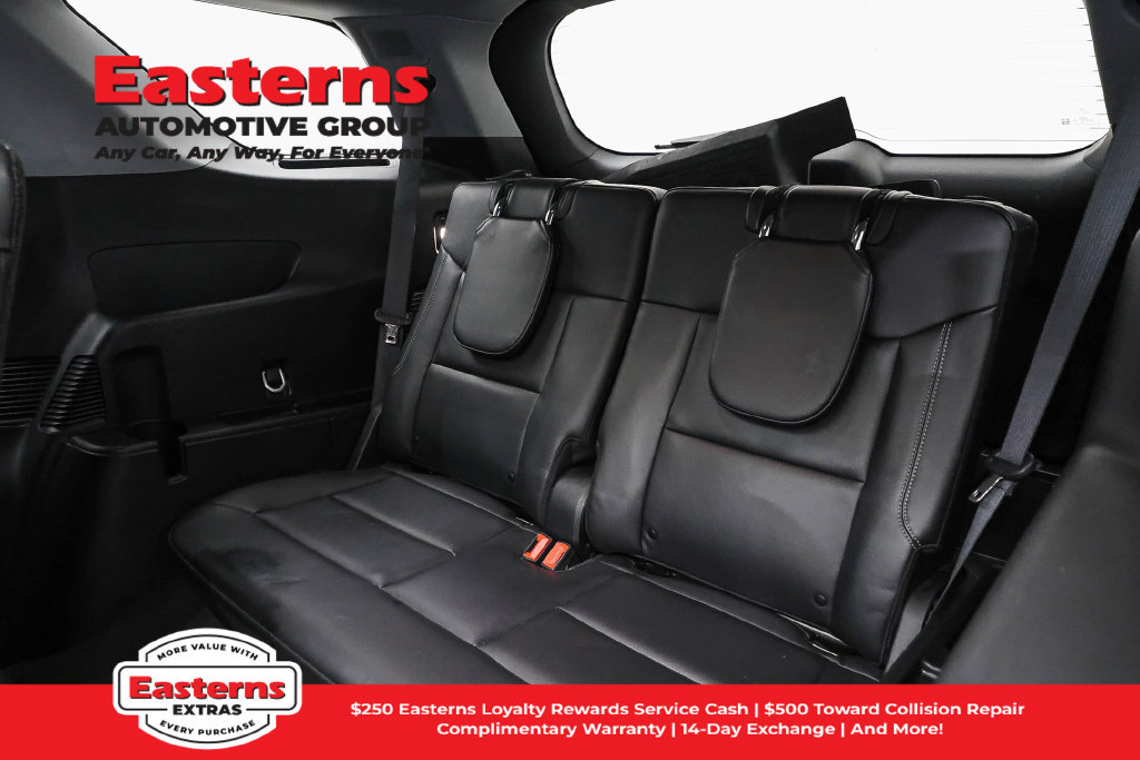 Used 2023 Ford Explorer XLT w/ Equipment Group 202A AWD/4WD image 27