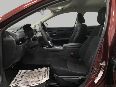 Certified 2025 Nissan Sentra SV FWD image 26