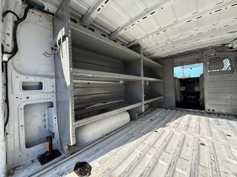 Used 2021 Nissan NV 1500 S image 9