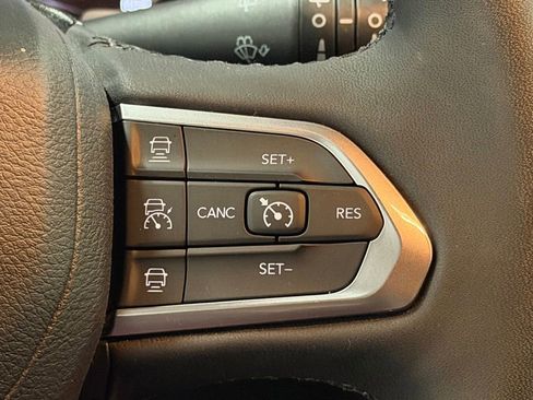 Used 2023 Jeep Compass Limited AWD/4WD image 35
