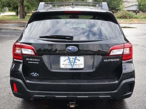 Used 2018 Subaru Outback 2.5i Premium AWD/4WD image 6