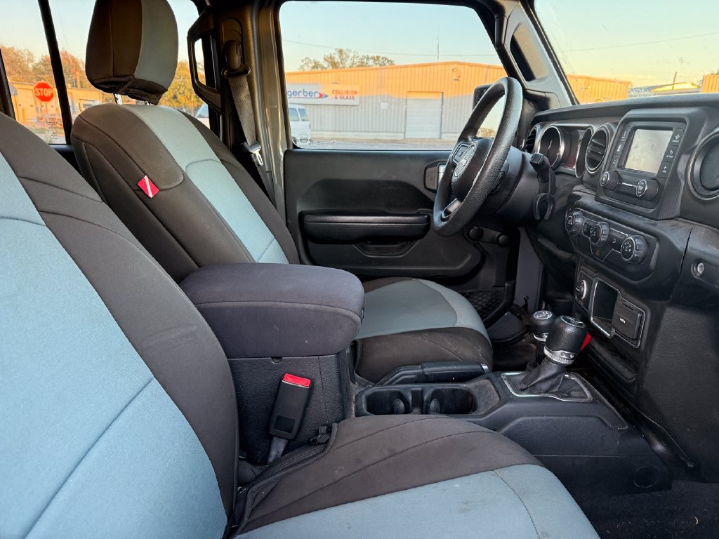 Used 2019 Jeep Wrangler Unlimited Sport AWD/4WD image 4