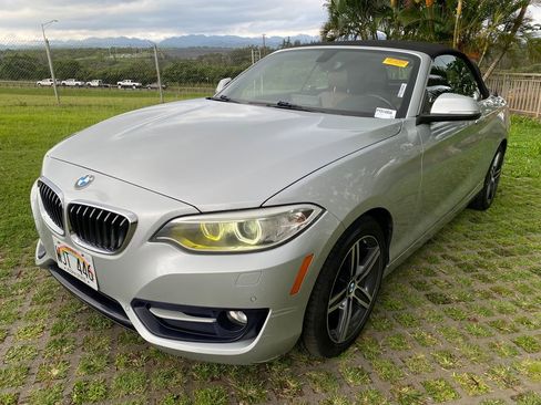 Used 2017 BMW 230i Convertible RWD image 2