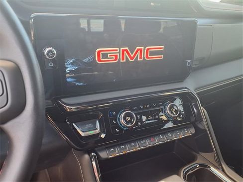 Used 2024 GMC Sierra 1500 AT4X image 13
