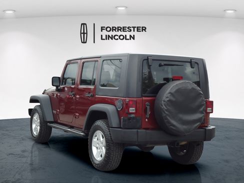 Used 2007 Jeep Wrangler Unlimited Rubicon w/ Dual Top Group AWD/4WD image 5