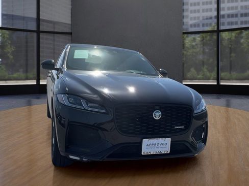 Used 2025 Jaguar F-PACE R-Dynamic S image 3