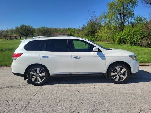 Used 2015 Nissan Pathfinder Platinum w/ Cargo Package AWD/4WD image 6
