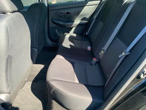 Used 2024 Nissan Sentra SV FWD image 11