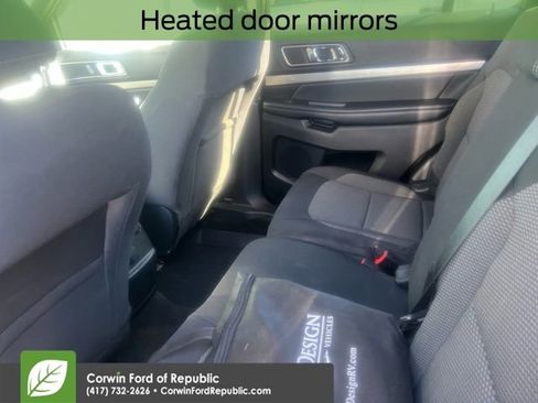 Used 2018 Ford Explorer XLT image 10
