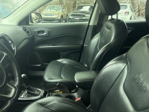 Certified 2018 Jeep Compass Limited image 11