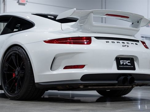 Used 2015 Porsche 911 GT3 RWD image 14