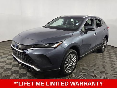 Used 2021 Toyota Venza XLE w/ Softex Package AWD/4WD image 3