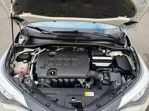 Used 2021 Toyota C-HR XLE FWD image 27