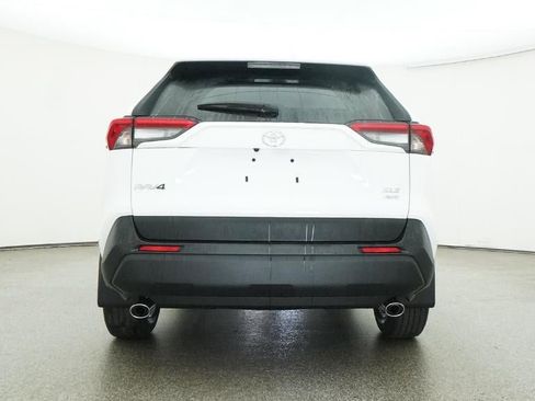 New 2025 Toyota RAV4 XLE image 31