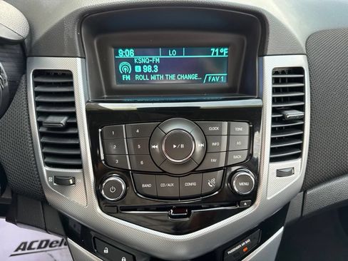 Used 2011 Chevrolet Cruze LTZ FWD image 24
