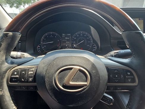 Used 2017 Lexus ES 350 w/ Ultra Luxury Package FWD image 14