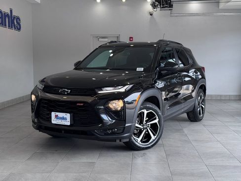 Certified 2023 Chevrolet TrailBlazer RS w/ Convenience Package AWD/4WD image 2