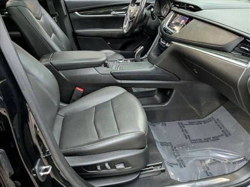 Used 2021 Cadillac XT5 Premium Luxury image 22