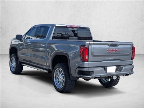 Used 2022 GMC Sierra 1500 Denali w/ Denali Reserve Package AWD/4WD image 7