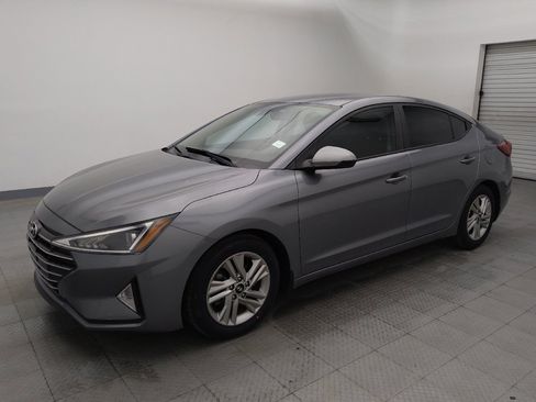 Used 2019 Hyundai Elantra SEL w/ Cargo Package image 2