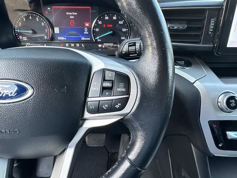 Certified 2022 Ford Explorer XLT w/ Equipment Group 202A image 25