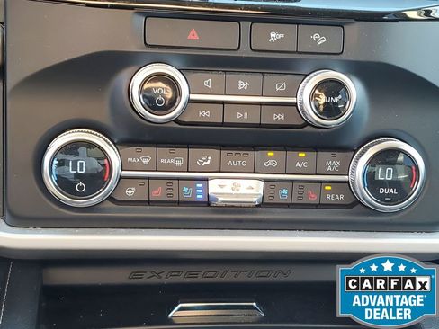 Used 2022 Ford Expedition XLT image 35