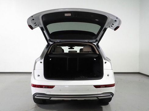 Used 2024 Audi Q5 Premium Plus w/ Premium Plus Package image 44