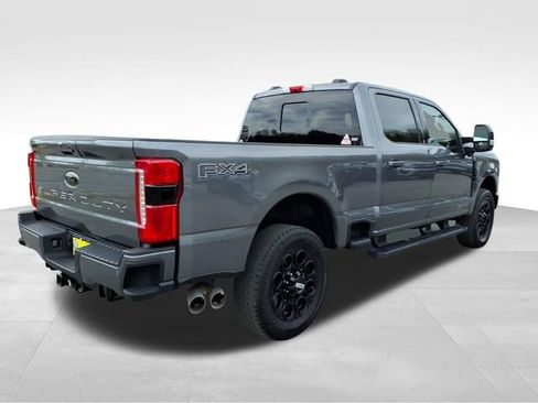 Certified 2024 Ford F250 Lariat w/ Lariat Ultimate Package AWD/4WD image 8