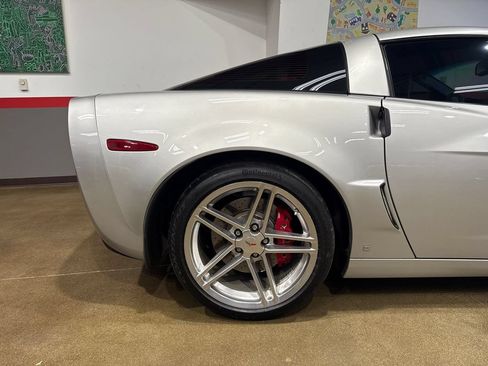 Used 2007 Chevrolet Corvette Z06 w/ Preferred Equipment Group RWD image 33
