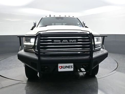 Used 2020 RAM 3500 Limited image 2