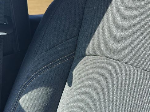 New 2025 Jeep Gladiator Sport image 31