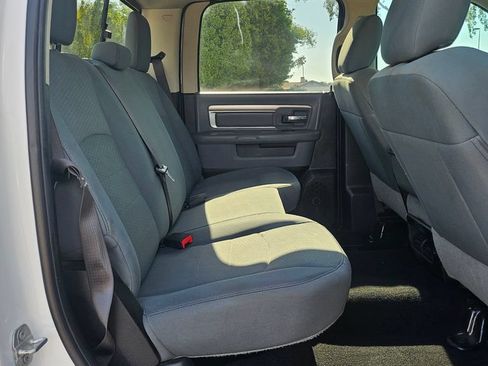 Used 2019 RAM 1500 Classic SLT RWD image 19