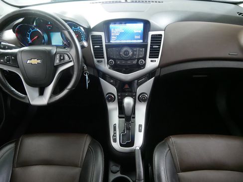 Used 2015 Chevrolet Cruze LT w/ RS Package image 10