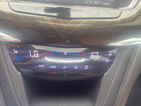 Used 2022 Cadillac XT6 Sport image 22