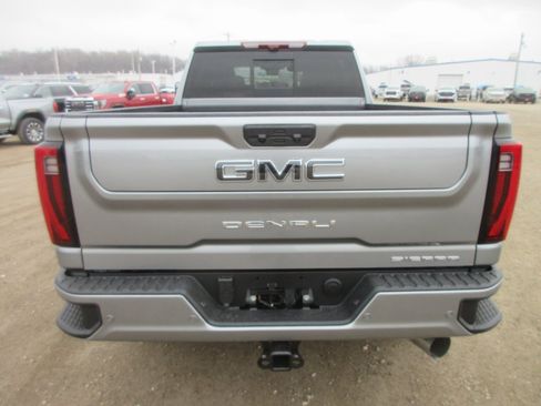 New 2026 GMC Sierra 2500 Denali Ultimate image 6