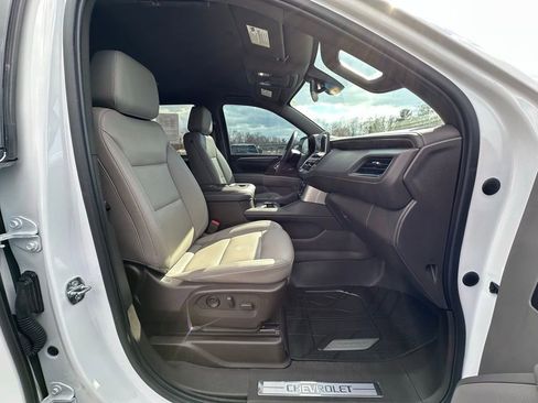 Used 2022 Chevrolet Tahoe LT w/ Luxury Package image 23