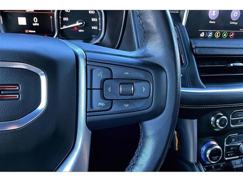 Used 2021 GMC Yukon XL SLT w/ SLT Luxury Plus Package image 12