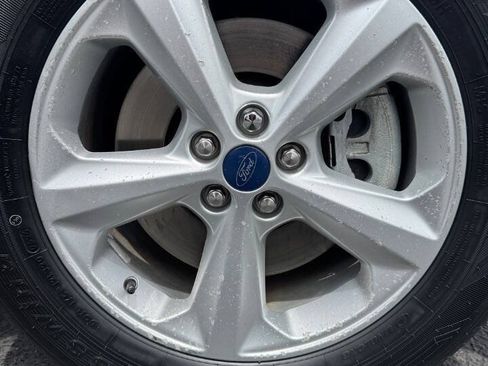 Used 2020 Ford Edge SE AWD/4WD image 10